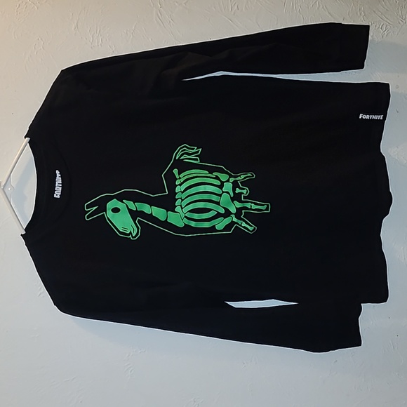 Fortnite Other - Fortnite boys long sleeve shirt XXL